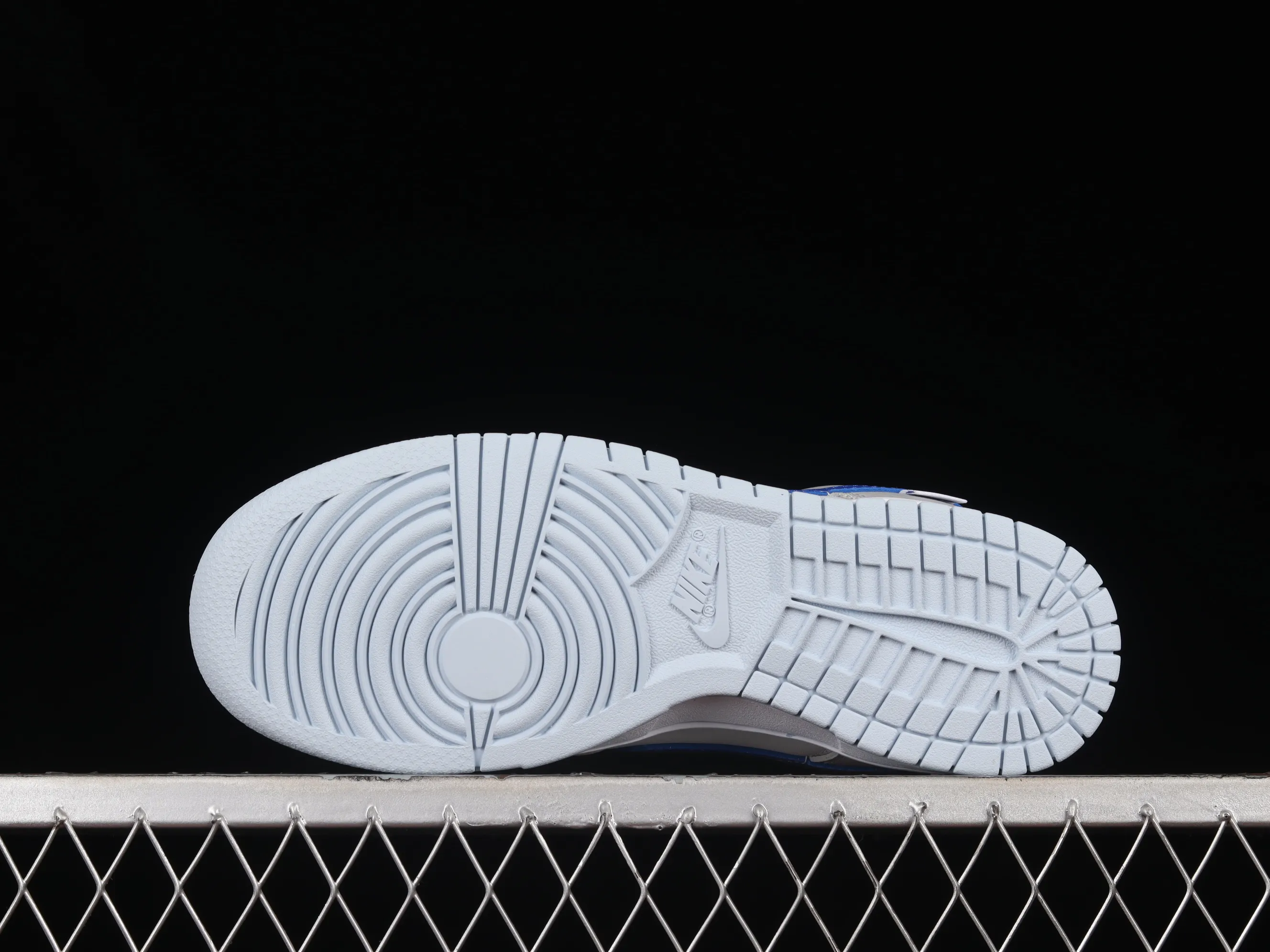All categories Nk SB Dunk series Nk SB Dunk Low low-top sneakers F version Nk Dunk Low sea salt blue color SB smashed backboard fashion casual sneakers FB1843-141
